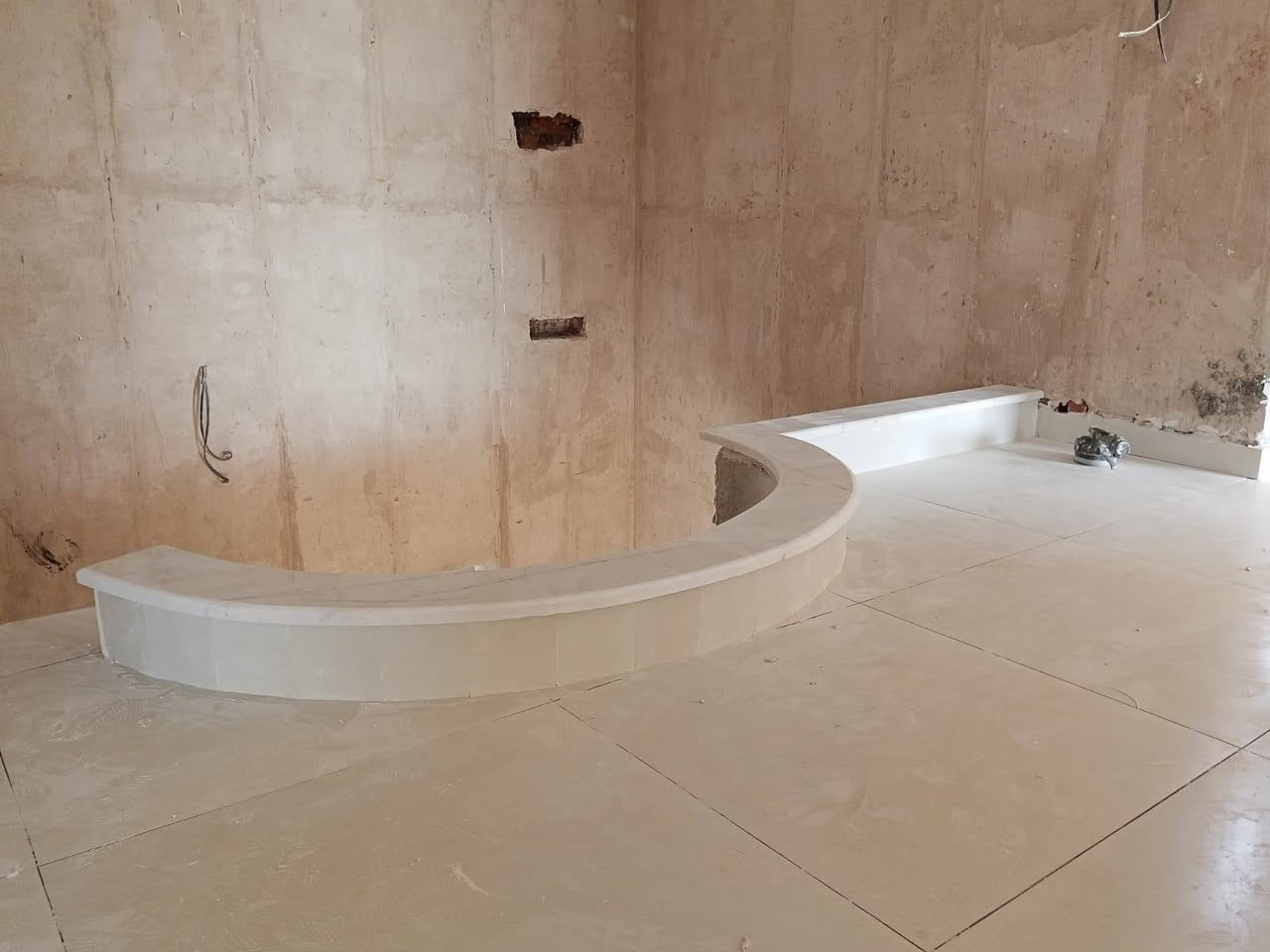 عندي كادر يراني شغل سراميك المرمر حجر جدران راضيه درجه ولاء تصال على رقم 📞📞*********** ميسان اليزر شرط شغل
