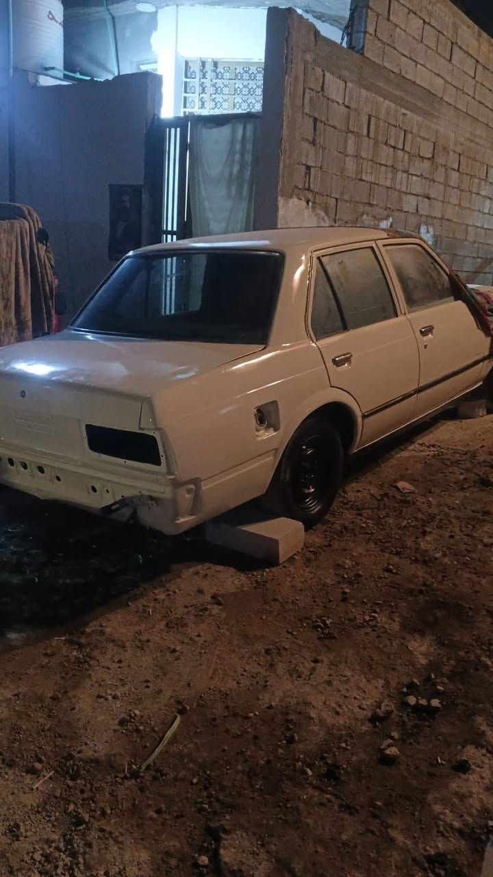 كراون للبيع سياره غراضه موجوده رقم صدامي بغداد سياره بل بصره ستوه معمره بدون ضربه غراضه موجوده تعال وشد مديل 80...... السعر 28 وبيه مجال مكاني المطيحه ‏‪***********‬‏
