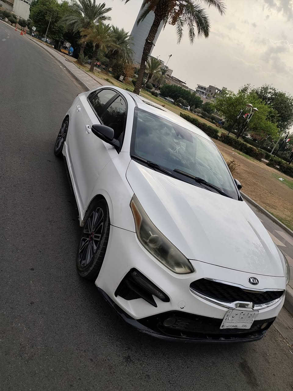 السلام عليكم
فورتي 21 GT فول مواصفات للاخير 
محرك 1600 تيربو طياره 
كير المرغوب DCT 
رقم بغداد معوقين شرط الوكاله 
فول فتحه شاشه كار بلي شفتات ستيرن كشن كهربائي 
تدفئه تبريد كشنات شحن وايرس 
تبريد قطعتين 
دبل كزوز 
مواصفات خنك اعله شي 
حادثهه بنيد بامريكا بدون ايرباك 
وهنا بيهه جاملغ امامي صبغ اثر طخه بسيطه 
بيهه ملاحضات ممسويهن بارد 
ماشيه 100 الف 
كير مكينه تبريد وضع الشركه 
سونار بيهه قديم وي الصور 
مكاني بابل الاسكندريه 
السعر 125 وبيهه مجال عليهه غرامات تنزل من السعر 
اتصال او واتساب ***********
