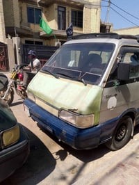 كيه للبيع موديل 1993سياره بيه تنقيص خير من الله من دوشمه تخم تاير باتر...