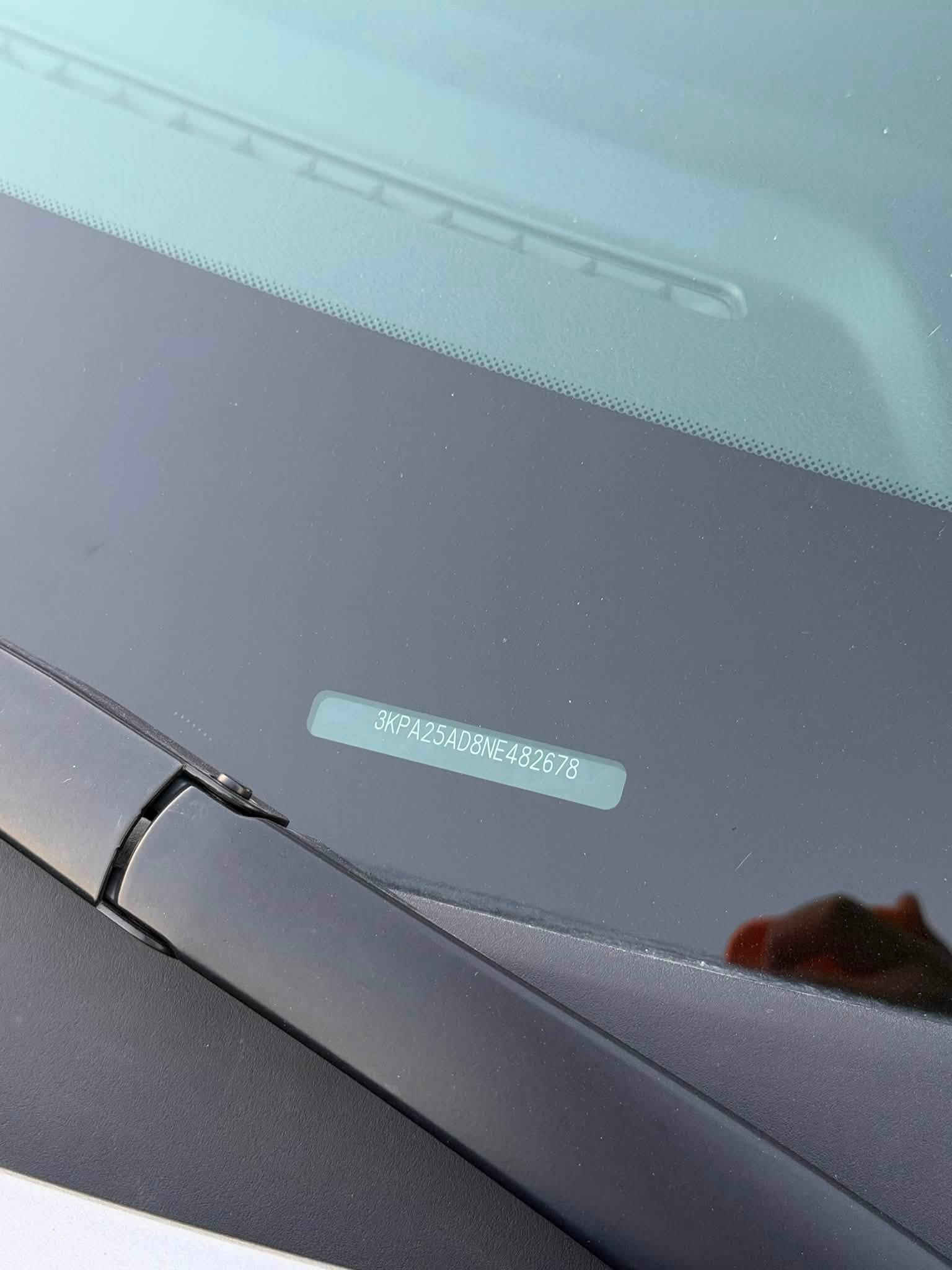 🚗 للبيع كيا ريو هاتشباك موديل 2023 – فئة S
🔹 المواصفات:�• محرك 1.6 لتر، 4 سلندر – 120 حصان�• قير أوتوماتيك CVT�• دفع أمامي�• شاشة 8 إنج�• Apple CarPlay وAndroid Auto لاسلكي�• كاميرا خلفية�• مثبت سرعة وتحكم بالمقود�• زجاج ومرايا كهربائية�• جنوط 15 إنج�• تكييف�• مقاعد قماش�• أنظمة ABS وثبات وتحكم بالجر�• إيربكات سليمة
🔧 حالة السيارة:�حادث سابق، تعديل بارد بالقبغ (الأجنطة) فقط.�✅ بلا صبغ�✅ بلا دواخل�✅ الإيربكات سليمة�✅ سعر السيارة مناسب
🔢 رقم الشاصي: __________
💰 السعر: __________
📞 للاستفسار: ***********
📍 الموقع: الموصل
