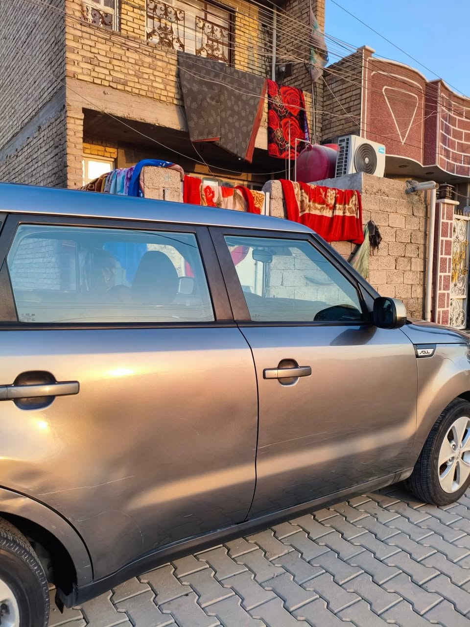 محرك 1600GTi

الحادث الباب  خلف السئق السايق

ماشيه85

سونار موجود

السعر 95

***********
