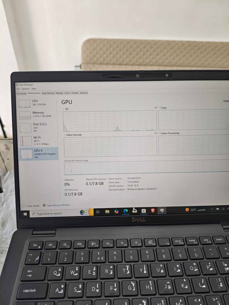 💻 لاپتۆپی Dell Latitude 7410 بۆ فرۆشتن  
​مۆدێل: Dell Latitude 7410  
​پرۆسێسەر (CPU): Intel® Core™ i5-10310U (نەوەی 10ی بەهێزی Core i5 vPro)  
​ڕام (RAM): 16 GB DDR4  
​مێمۆری/هارد (Storage):  256 GB SSD NVME
​کارتی گرافیک (GPU): Intel® UHD Graphics ( 8 گێگا )  
​سیستەم: Windows 10 Pro 64-bit Original  
شاشە لەمس + فەیس ئایدی + بەسمەیە 
​قەبارەی شاشە: 14 اینچ بە کوالێتی بەرز  
​کیبۆرد: کیبۆردی بەهێز بە پیتی عەرەبی و ئینگلیزی  
​گونجاوە بۆ کارەکانی ڕۆژانە، پرۆگرامینگ، ئۆفیس، خوێندن، سەرپەرشتیکردنی سیستەم و ئامێرەکانی چاککردنەوە، و ئینتەرنێت.
​خاوەن دیزاینێکی باریک، سووک و کەشخەیە بە بەدەنێکی بەهێزەوە

نرخ 445 هەزار 

***********
***********

قەڵادزێ بشدار, السليمانية
