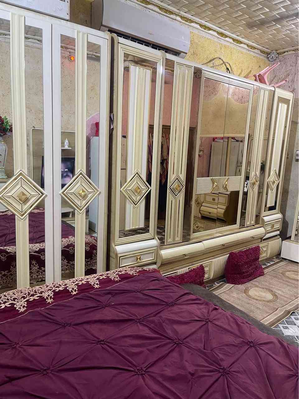 غرفه تركيه • ١٢ قطعة • نضافتها ١٠٠/١٠٠