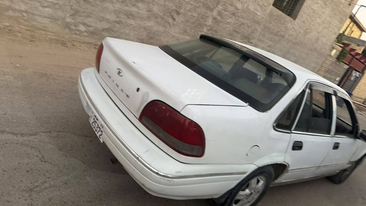 السلام عليكم مكلف بالنشر برنس  فراشه 1996 كير اوتو رقم بغداد باسمي 28 وبيه مجال
محرك 2000 جديد لك حاويه
كير جديد محرك كير كفاله 
مشط باور سلف داينمو كله جديد 
سنويه هزه جديد 
منضومه بانزين جديده 
غرفتها حيل حلوه 
السعر 28 وبيه مجال 
مكان الفلوجه 
***********
