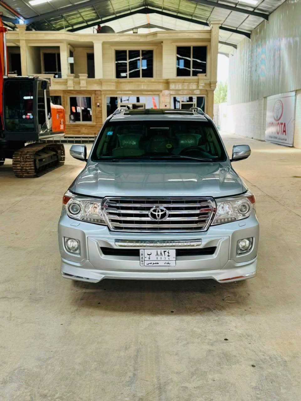 لاندكروز • ٢٠١٠ • رقم بغداد