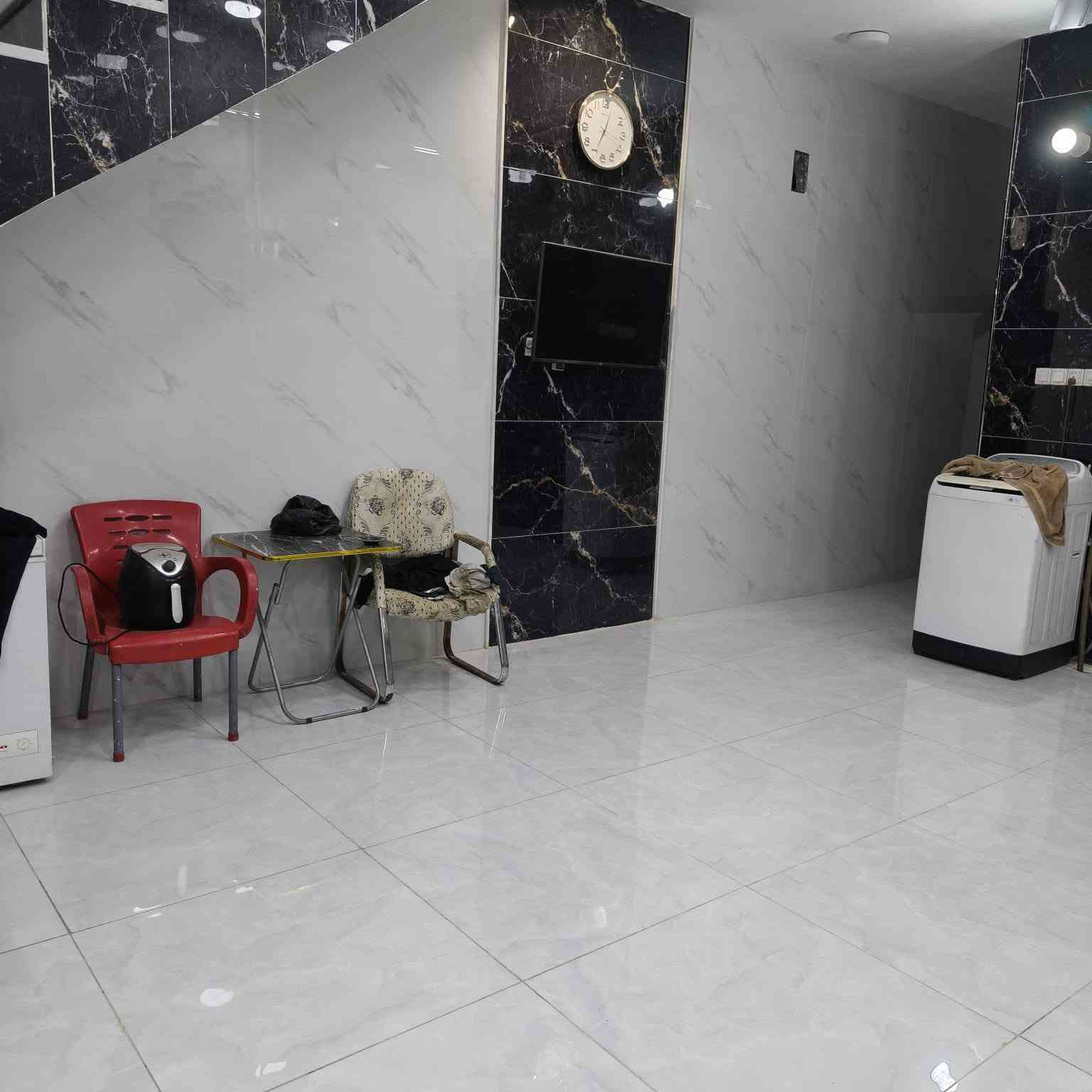 بيت ١٠٠ متر للرهن
 حي النداء شارع جامعه الكفيل قريب على الشارع 
 طابق واحد غرفة وصاله واستقبال ومطبخ وتخاريج
البيت جديد
رهنه ٢٥ مليون قفل
 سنتين وقابل للتجديد

***********
