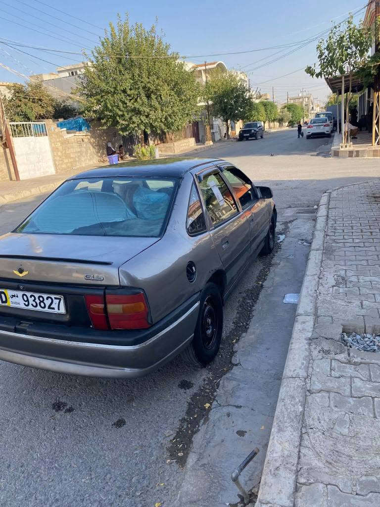 سڵاو خوات لیبت ئۆپل مودیل1990مەکینە 18
گێر و مەکینە بەشەرت موس و بڕاوەی بەشەرت 
کارەبی بەشەرت سەیارەکە زۆر جوان ماڵی دۆستە ئارمی پڵاستێک هەولێرە 
مالی فەقیرە 
ژم.*********** رانية, السليمانية
