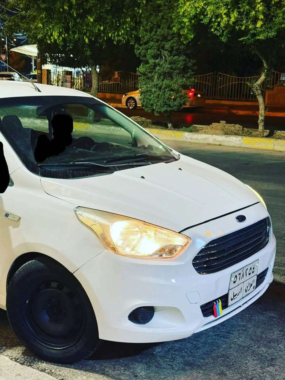 فۆرد فیگۆ ٢٠١٧ مواسەفات abs تەبرید گێر تۆماتیکو سپۆرت جام ئۆتۆ شاشە کامیرە ڤۆلیۆم ٥ بالیف ٣ پارچەی سبوغە بێ ژۆرێ پشتی عەزێتێکی بچووکی هەیە تەبرید گێر مەکینە تەقە رەقە بەشەرت ٤ تایەی نوێ ٤ دەبلو رۆتو ڤۆڵت نوێ سەیارەکە دینارەک مەسرەفی تێدا نییە 
١٥٠ هەزار کیلۆمەتر رۆییە
ناونیشان-هەولێر
رەقەم-***********
نرخ-٧٨ مەجال

السلام عليكم
فورد فيجو 2017
المواصفات:
 نظام مكابح ABS
 تبريد (تكييف)
 كير أوتوماتيك وسبورت
 زجاج كهربائي (أوتو)
 شاشة وكاميرا
 تحكم تحكم طارة (فوليوم)
 5 وسائد هوائية (أيرباك)
 3 قطع صبغ (بدون داخل)
 ضربة خفيفة في الخلف (عظمة/دعامية خلفية)
 كير ومحرك وتبريد وبدون أي أصوات (بشرط الفحص)
 4 إطارات جديدة
 4 دبلات ورودات وفولت جديدة
 السيارة لا تحتاج أي مصاريف نهائياً
 الممشى: 150 ألف كيلومتر
العنوان: أربيل
رقم الهاتف: ***********
السعر: 78 ورقة (٧٨) وقابل للمجال أربيل, العراق
