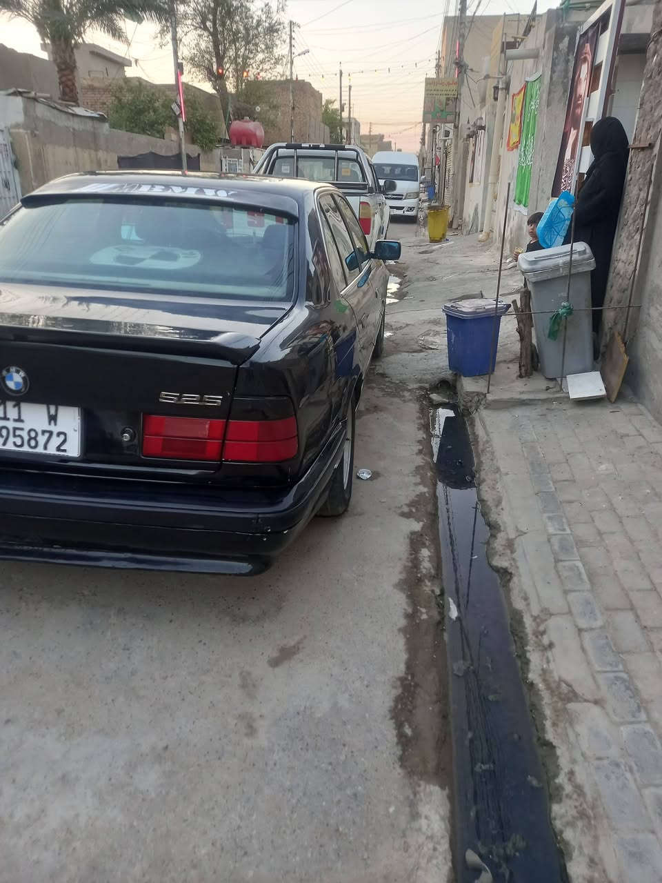بي ام.٥٢٠ موديل٩٥بسمي بغدادسياره جاهزه تبريد قطعتين ثلج السعر٤٨وبيها مجال تصل ودلل***********مكان السياره بغداد
