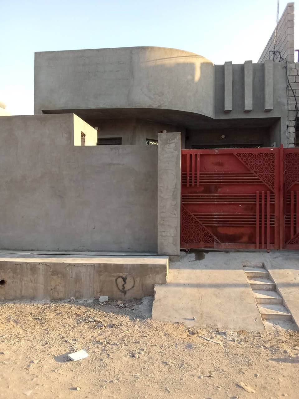 يوسف الباخ لتجهيز كافه البيوت و المشتملات ***********
