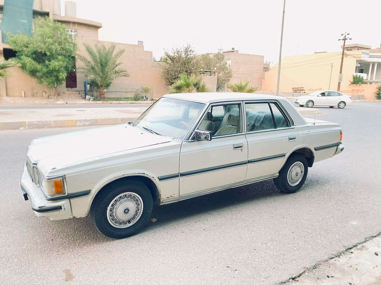 سوبر 1982
رقم مميز كركوك ( 636 )
فقط جاملغ خلفي طرف سكن صبغ 
مكينة بلادية 5M 
كهربائيات و تبريد كلها شغال 
العنوان السيارة كركوك 

***********
