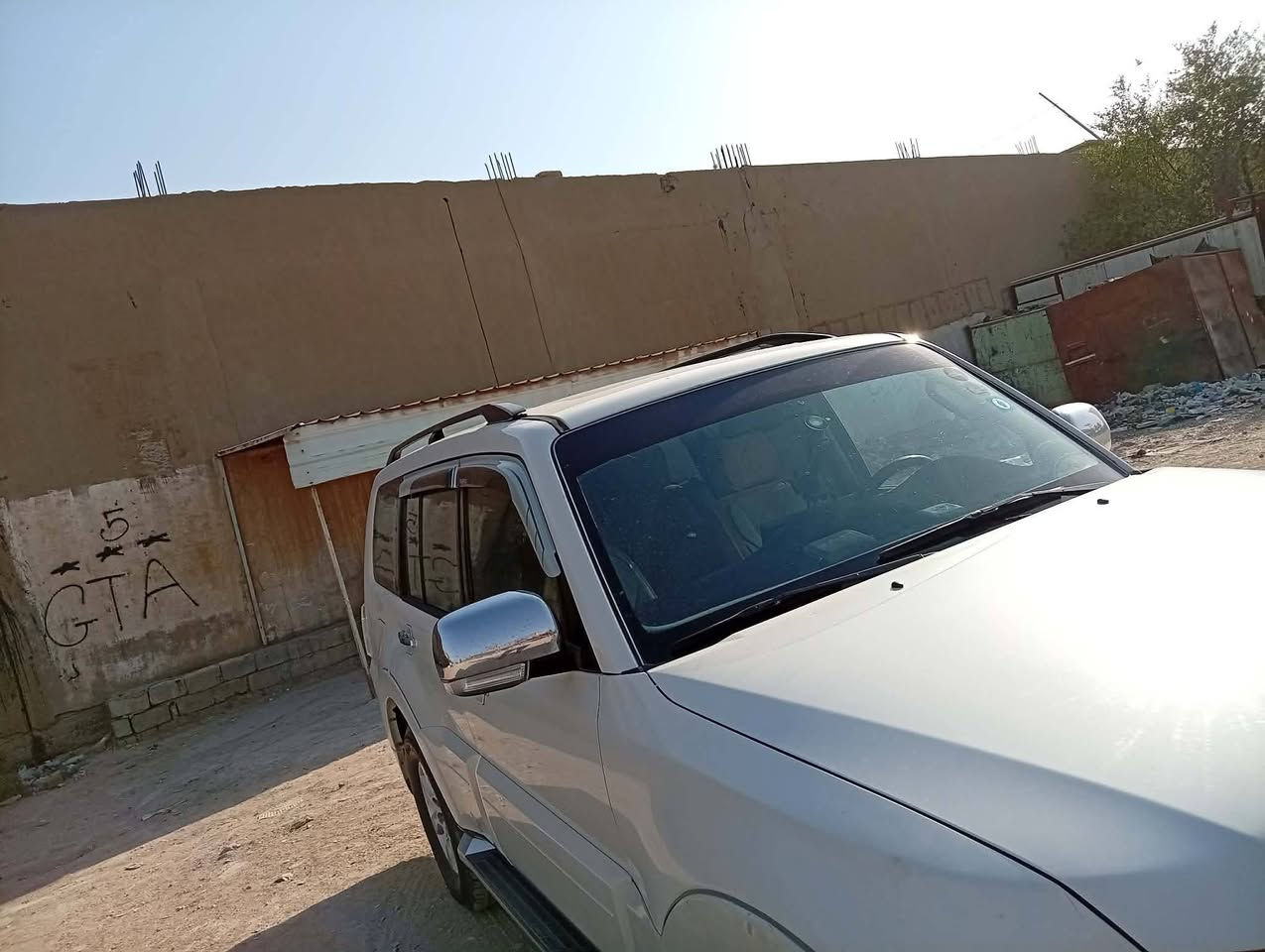تفصيل بلصوره

نص مكتوب في الصور:
- المنشورات كروب باجيرو العراق الرسمي أكرم عباس مهدي ١ ي سلام عليكم باجيرو حبتور موديل 2010 فووول مواصفات بنينامه تحكم استيرن مري شفط مثبت سرعه شاشه تاب اصليه كشنات جلد وكهربائيه سنتر لوك سيار مكفول كفاله عامه من لضربه ولصبغ ولعيب شرعي والتبديل كير ومكينه 3.5 لمرغوب مكفولات بشرط حداديه امامي وخلفي جدد تخم تاير جدد كهربائيات كله شغاله تبريد ثلج 3 قطع 7 راكب سياره جاهزه وخير من الله ترايك وين ميعجبك سياره بعد أحله من لصوره رقم بغداد انكليزي تحويل ثاني يوم مشروع وطني سعر 135 وبيه مجال قليل عنوان بابل ***********