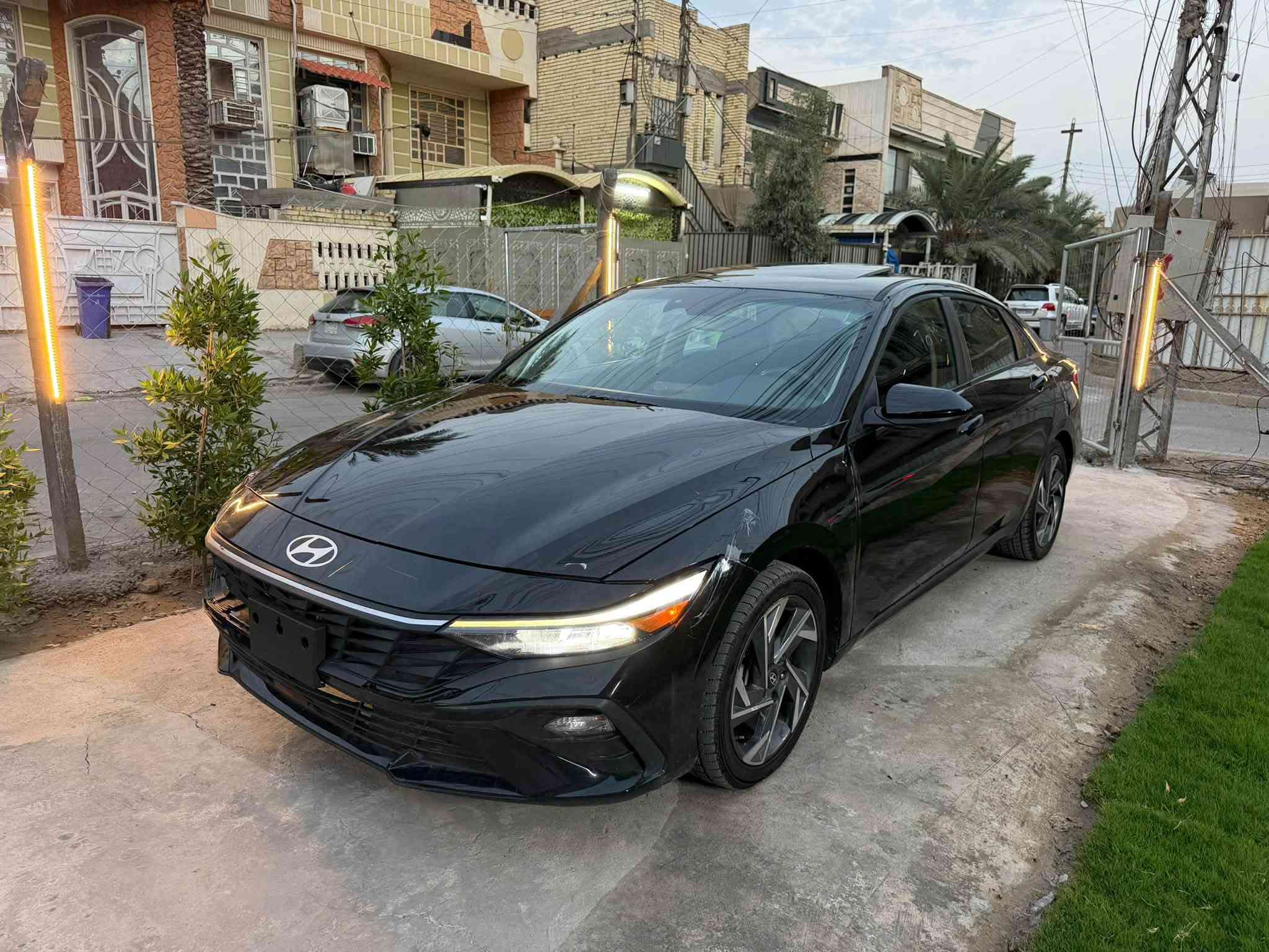 النترا 2024   دخول جديد محرك 2000 دوش فول مواصفات منفيست بأسمي  حادثها موضح بالصور مواصفاتها ( فتحه _ بصمه _ تشغيل عن بعد _ شاشه ديجتال _ كاميرا خلفيه دواره _ رادارات امامي وخلفي وجانبي _ تبريد منفصل مناخين _ فول تحكمات بالستيرن _ درايڤ مود _ وباقي المواصفات المعروفه ) 
((( للبيع فقط اعتذر عن المرواس بيع فقط بدون مراوس على هذا الوضع بدون لوحات ))) 
السعر : 126$ وبيها مجال 
العنوان : بغداد 
***********
