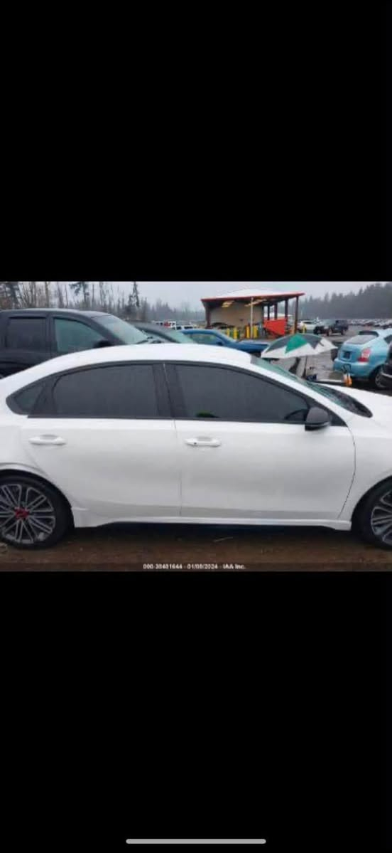 🔥 للبيع | كيا فورتي GT 2023 🔥

🤨معوقين 🤨

🚗 Kia Forte GT 2023
✅ محرك 1.6 تيربو الرياضي
✅ كير DCT (دبل كلتش)
✅ تشغيل عن بُعد + بصمة
✅ ليدات أمامية ثلاث عدسات
 قطعتين تبريد
رادرات جانبيه
توقف ذاتي
فول عدا الفتحه

تخم تاير جديد السياره جاهزه من كلشي✅✅ 

📍 الممشى: 24 الف ميل

📌 السيارة باسمي، معوقين .

ملاحظة بكل شفافية:
الحادث موضح بالصور، & مع اضافه الجاملغات الاماميه بيهن كلير من امريكا بدون حادث او فتح

💰 السعر: 123ورقة ()

📍 الموقع: بغداد – حي اور

📞 للتواصل:  ***********
