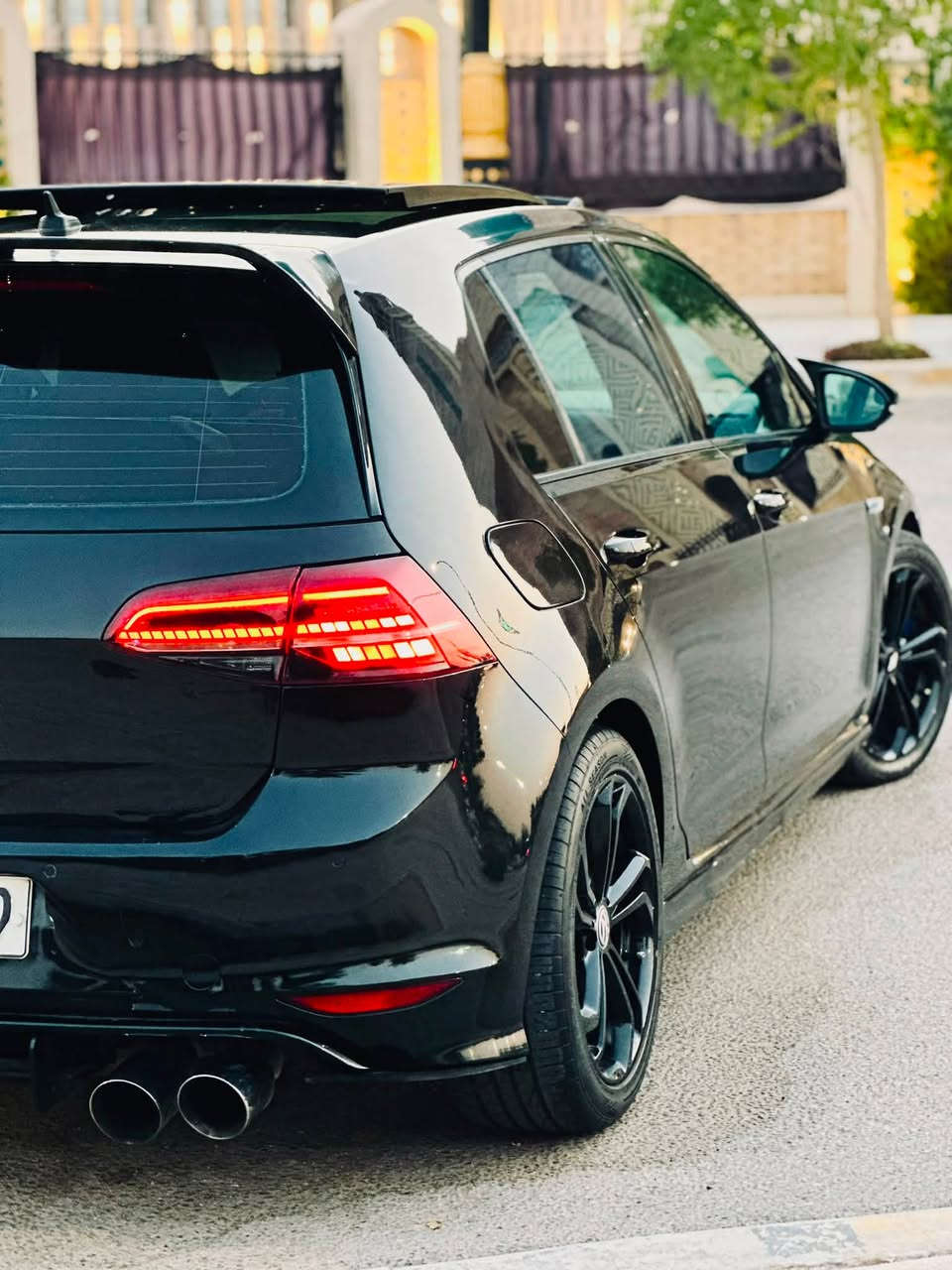 Golf Mk7.5 R  performance package 🕸️🪲
لمعرفة السعر اترك تعليق ❤️
الموديل : [2016]
المحرك :[v4-2.0]تيربو🔥
الكير :[اوتماتيك]
العداد :[80.000ml]
اللون :[اسود]🖤
الحالة :[وارد خليجي - كفالة عامة ]

[ لمعرفة السعر اترك تعليق داخل المنشور وسوف يصل اليك مباشر عبر رسالة نصية ] 📥

[الـــمـــواصــفات] 
فول لمتدد
_فتحت سقف
_غرفة جلد + تحكم كشنات
_درايف مود
_سستم صوت Dynaudio
_دسكات برمبو 
_شاشة جبيرة 
وباقي مواصفات الفول 

[الاضــافــات]
_دركةكاربون
_بنيد كاربون
_شوتهR600
_داون بايب ستالس + كزوز ستالس 3انج بوابة
_عطاس frouge
_ثلاجة Cts
_مجاول Apr
_فول بمب Arm
_سنسرات 5 بار
_بلكات American racing’s
_سقف روز + داخل فول كاربون فايبر 

الموقع : [بغداد/المنصور]
 التواصل : *********** ]
