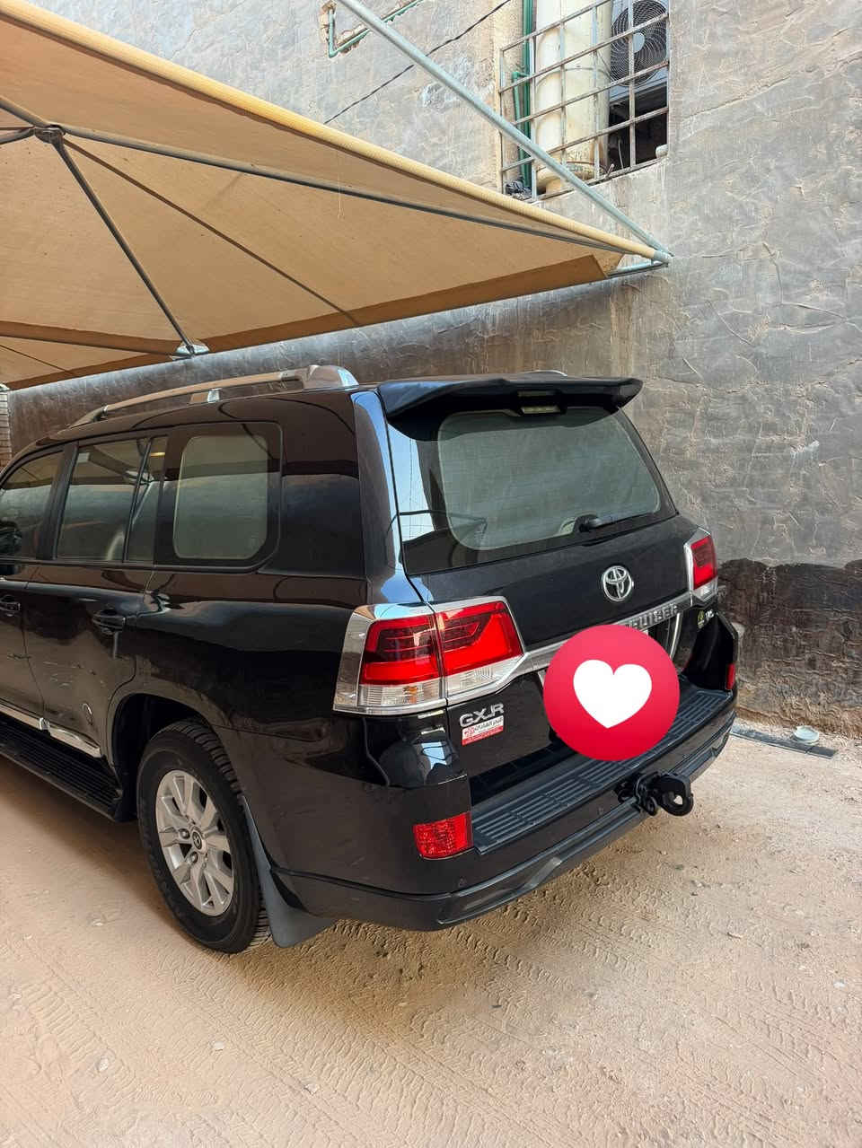 سلام عليكم لاندگروز موديل 17 مال جناي رقم بغداد باسمنه
بيها باب خلفي مبدل اصلي فقط والسونار مرفق بلمنشور 
6 سلندر  مكينه وگير كفاله نظيفه وجديده السياره ماشيه 200 مكانها كربلاء للاستفسار :- ***********
