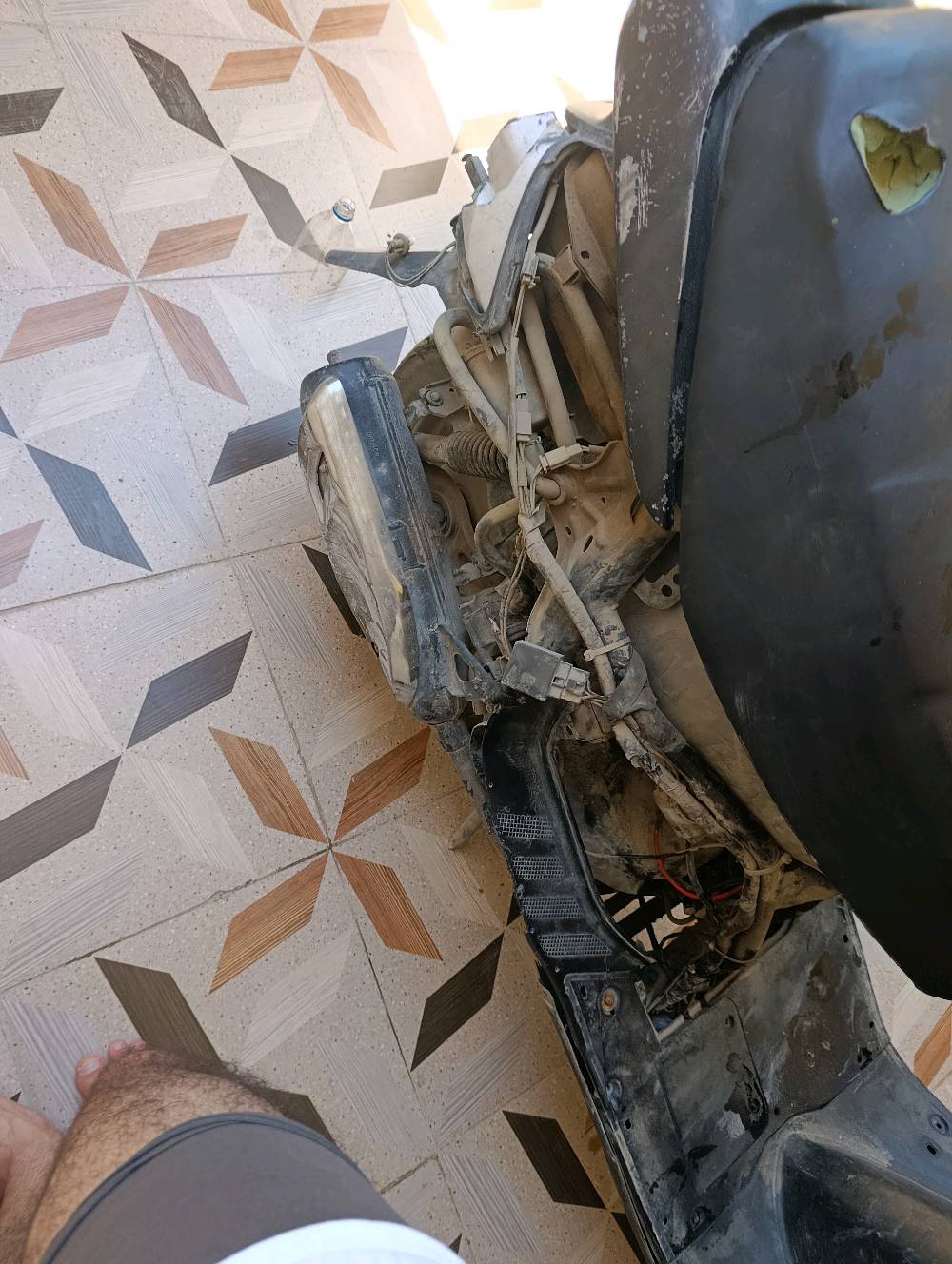 درجه فرشه فضايه البيع طافيه يعني حديد انطيك  السعر 130االف وبيها مجال ***********