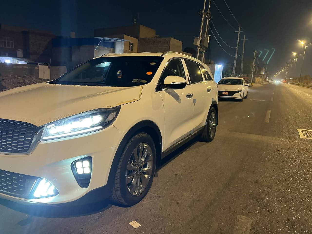 سلام عليكم سورنتو ٢٠٢٠ كفاله عام السياره حتى بارد مكفوله من كولشي مكينه كير حداديه ماشيه ٨٦ السياره فابلونات الشركه بيه ٢٤٠ وبيه مجال رقم بغداد ***********
