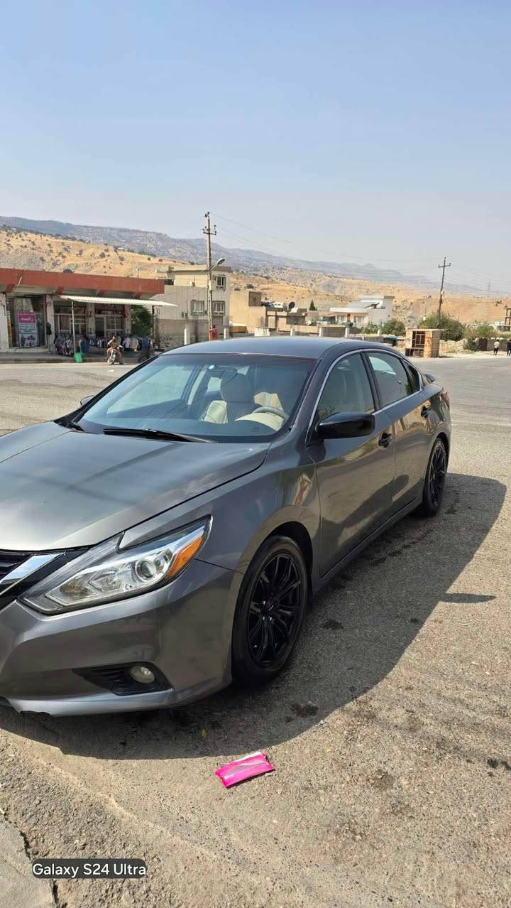 Nissan altima 2017S
نیسان ئەڵتیما 2017 كۆد كراو براوە
سەیارەکە زۆر جوان و پاکە گیر مەکینە کارەبای بەشەرت 
 رۆنی گیرمه‌كینه‌  تازه‌ گۆراوه‌  
ناو زورد  شاشه‌وئایپات
 كامل جایز كراو 
چوار تای لۆك 
مه‌كینه‌ی نه‌كراوه‌ته‌وه‌
 بی جالو  شوخت
 
شانسی بەتانە سەرە دەبل بە شەرت 
پێش و پشتی کەپسە سەیارەکە زۆر جوانە هەموو شتیک بەشەرت 
 سعری   خوار بازار ٥٤ گه‌لا
فایبەر وتس ئەپ   قه‌رزو قیستم نیه‌ گۆرینه‌وه‌ ناكه‌م *********** 
شوین قه‌زای دووكان السليمانية, العراق

نص مكتوب في الصور:
- Galaxy S24 Ultra