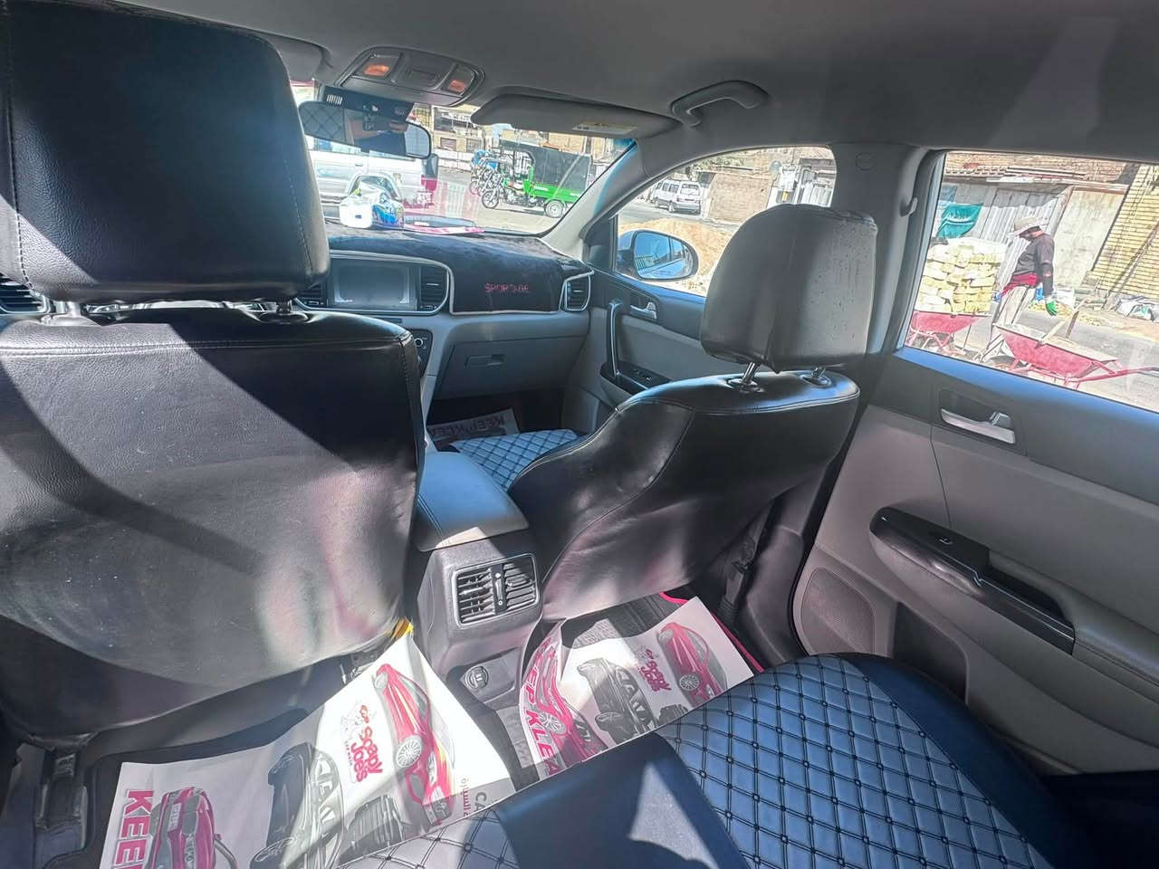 سبورتج 2020
ماشيه 47 الف
امريكي حادث دعاميه 
رقم بغداد 
مكانك بغداد مدينة الصدر
السعر 162 بيه مجال
السونر موجود بل صور
رقم الهاتف ***********
