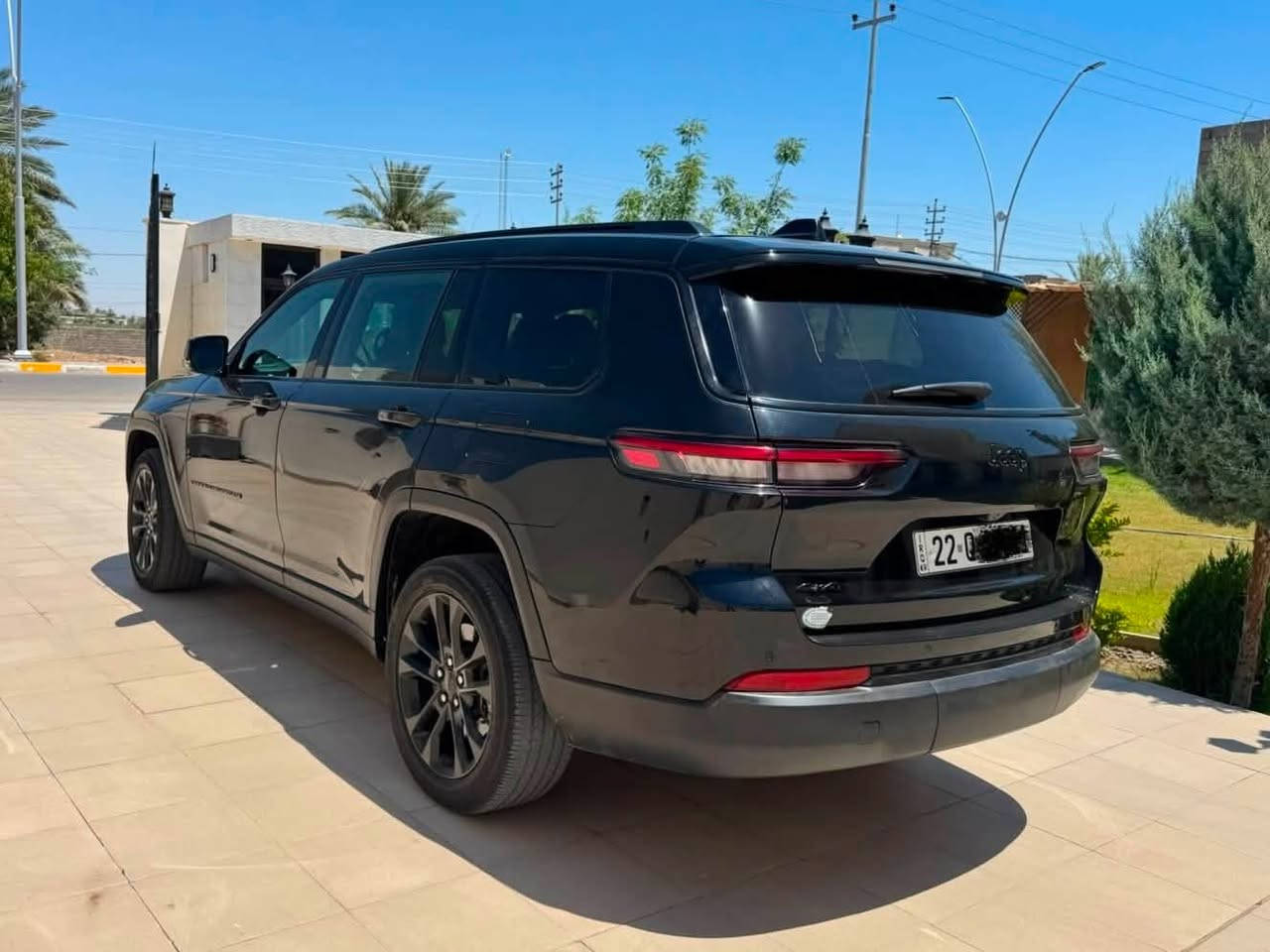 🚘 جيب 2024 بلاك توب VIP — وارد أمريكي
✨ فول مواصفات
• VIP بلاك توب
• فتحة سقف
• بصمة تشغيل
• دخول وتشغيل ذكي
• كشنات جلد كهرباء
• تبريد وتسخين كشنات
• تحكمات ستيرن
• مثبت سرعة
• كاميرا خلفية وحساسات
• شاشة ومواصفات ترفيه كاملة
• صندوق كهربائي
• كشنات منفصل سياحي VIP

سياره جاهزه جديديكه الف مذب عليها ماشيه 89الف 
حادثها جاملغ أمامي فقط بدون أي دواخل، وأقل من شبر بالبنيد.
السيارة جاهزة ونظيفة.

📍 رقم أربيل جديد دولي — تحويل مباشر

💰 السعر: 270 ورقة، وبيها مجال

📞 للاستفسار والاتصال:
***********

⚠️ الرقم للاتصال وغير متوفر على الفيس.

