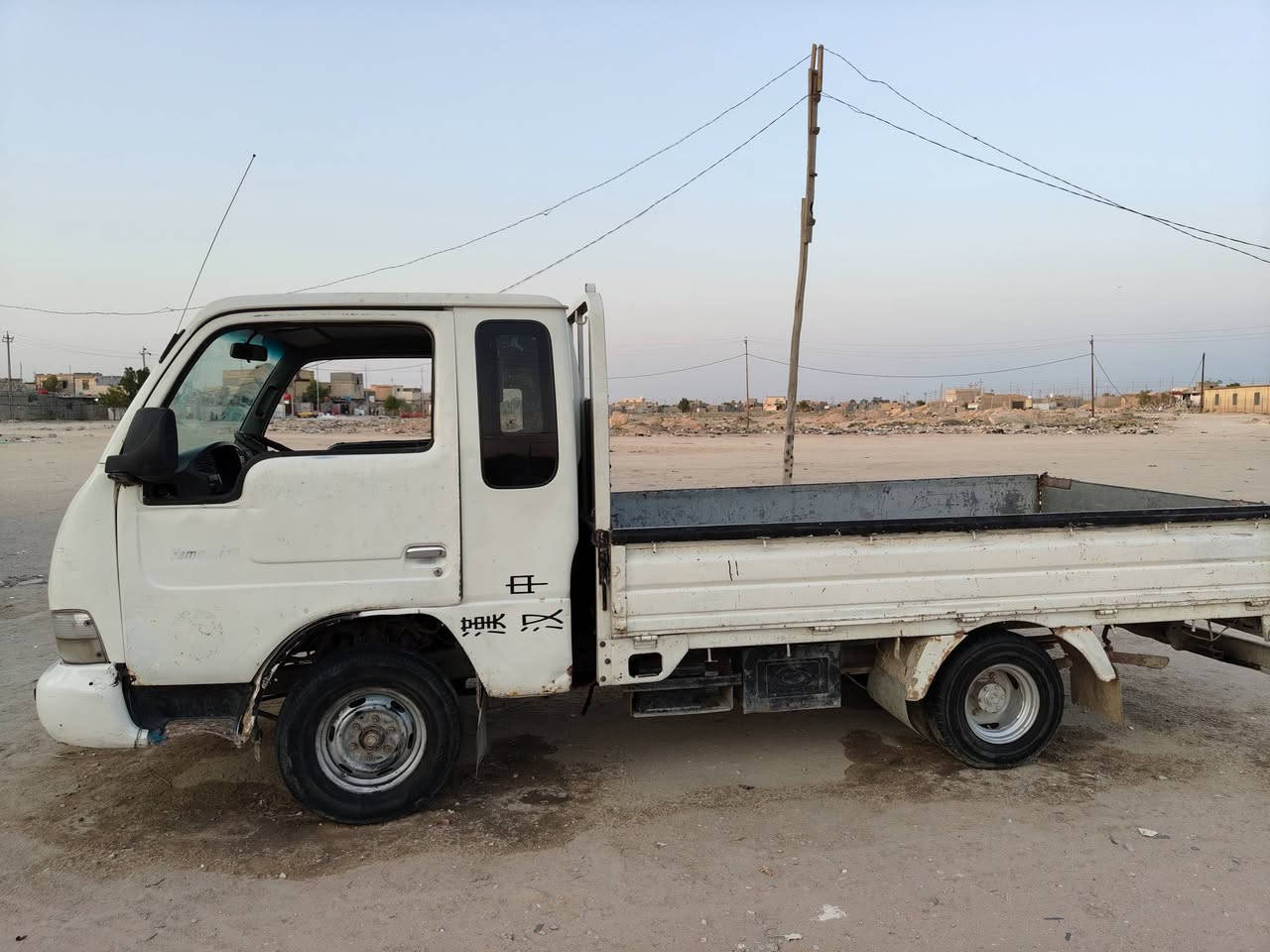 للبيع سامسونك 2001سنوية ضايعة راعيهة موجود رقم بغداد راعي بل محمودية مداور ريد نقص حدادية امامي وباتري ضعيف وكشر كدامك محرك 3000رقم ***********سعر 20مجال بصيط كربلاء مكان
