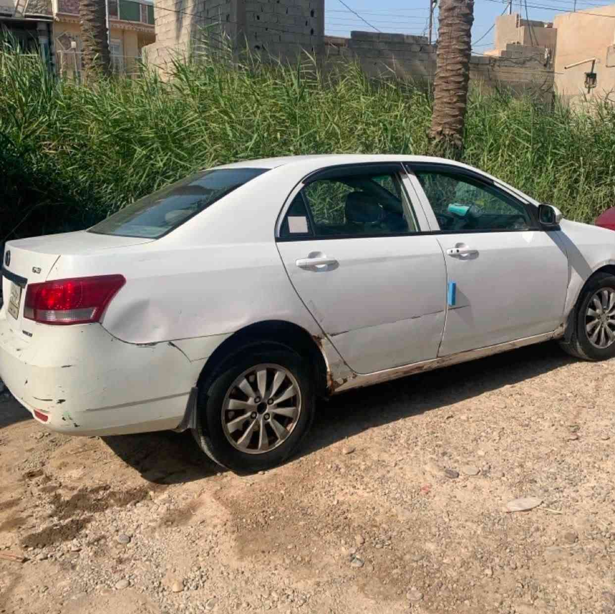 بي واي دي 2013 للبيع 
صدر جديد + درايم شفتات جدد
منظومة تبريد جديده صارلها شهر 
كيرها كامل ومابي نقص
بس المكينه بيها نضوح جبنة كايمة ف تنقص دهن 
+ المكينه ياباني مال ماصدة بلادية بدون تحوير 
بسمي رقم بغداد 
تحويل ثاني يوم 
السعر 40 ورقة وبيها مجال
*********** واتساب ورصيد متوفر

