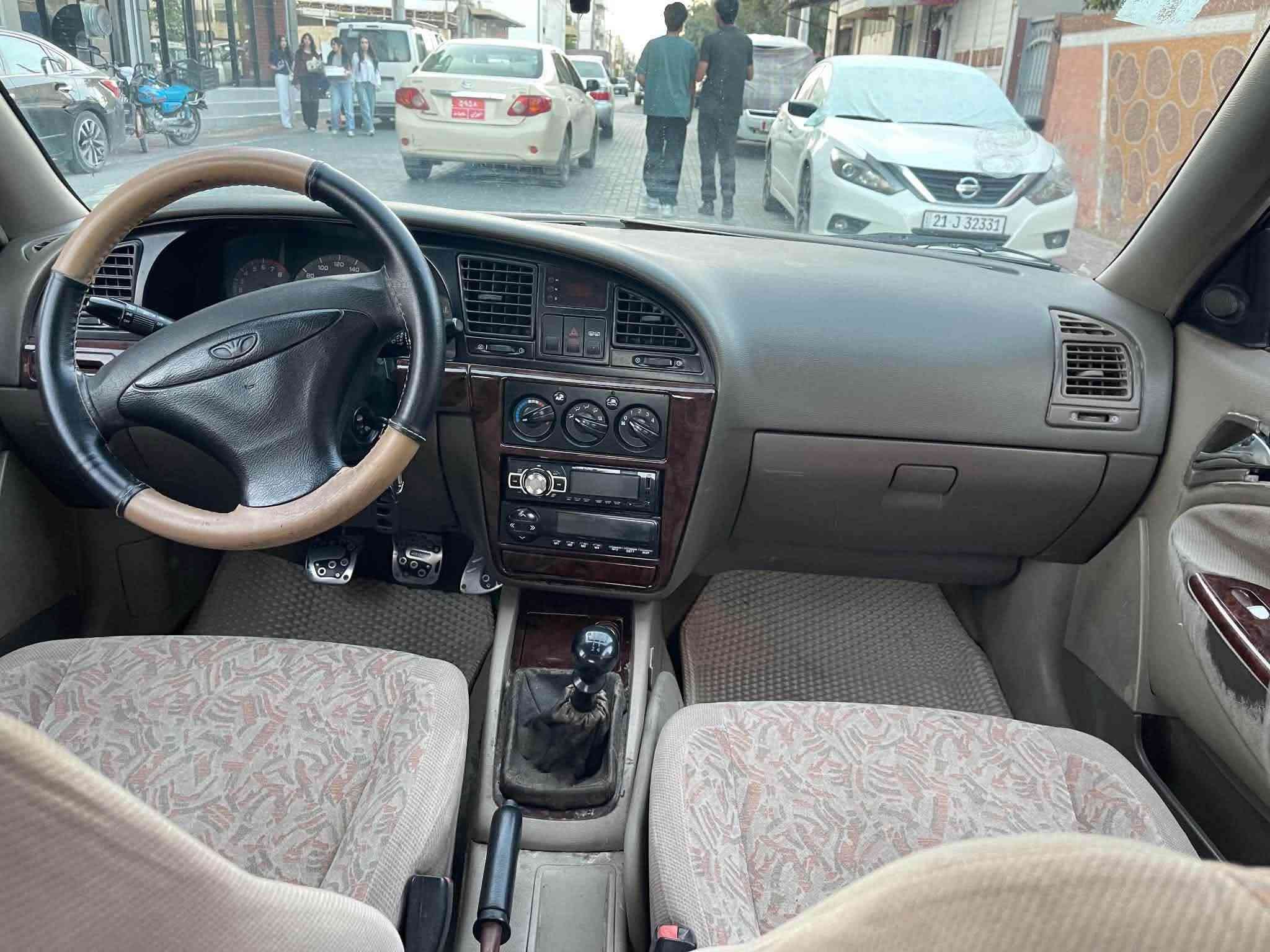 داوی نوبرا 
مۆدیل2000
شەرت گیر مەکینە
سەدر بی عەیب
تایە بی عەیب
سەیارەکە جوانە ئارام پلاستیک سلیمانیە
 سعری19وەرەقەو مەجال 
*********** كالار, السليمانية
