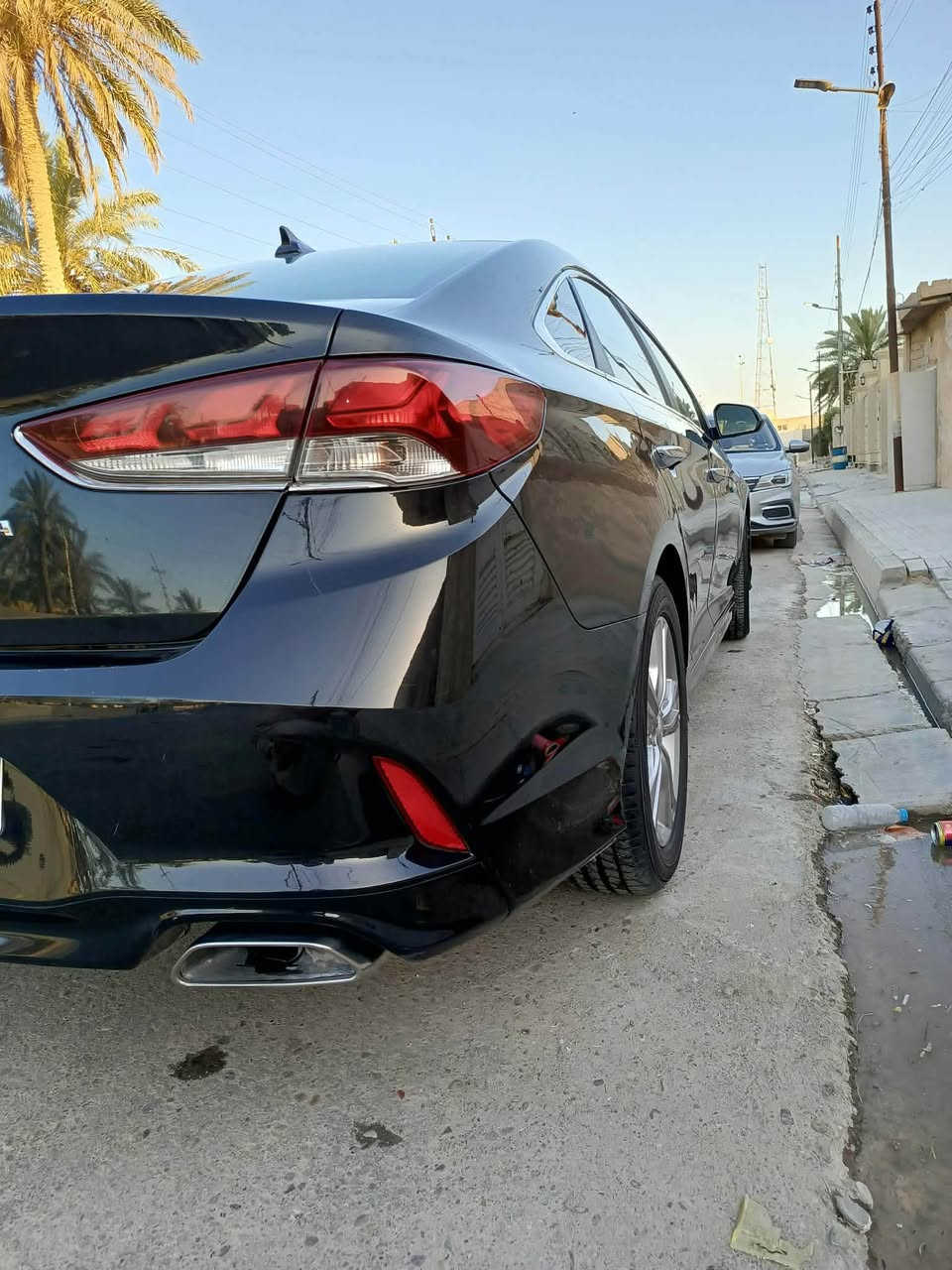 السلام عليكم
سوناتا 2018 أمريكي 

محرك 2400 

مواصفات : بصمت تشغيل 

تحكمات ستير 

اشاير بالمري 

كشنات تدفئة 

تدفئة وتبريد 

شاشة وكامرة خلفية 

 حادثهة : جاملغ وبنيد جهت السايق  ولباقي مكفول 

السيارة احلة من الصور 

للاستفسار : ***********

