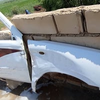 باب نيسان • ٢٠١٣ • خدش بسيط