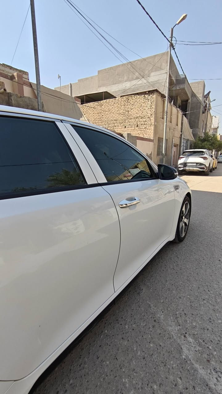 اللهم صل ع محمد وال محمد
النوع : Kia Optima
سعه المحرك 2.4 GDI طياره بدون اي دونز 
سنه الصنع : 2020 
رقم اربيل الجديد هزه جديده باسمي

الكير ولمحرك كفاله عامه بدون فتح 

الضرر بسيط جدا بدون بدواخل بدون ايرباك 
ملاحضه التبديل فقط البنيد باقي السياره ليبل واحد 
بيه بلعراق الداير مال جاملغ الخلفي وبيه بارد بسيط 
فقط لاغير 

السياره مكفوله من الشواصي ولغود ولدواخل حتى الايرباك بلاد

الموصفات 
1 كشنات جلد 
2 كشنات كهرباء 
3بصمه تشغيل 
4 ليد امامي خلفي 
5 توقف ذاتي مانع تصادم
6 نقاط عميه
7شاشه اعطال
8شاشه كبيره كار بلي 
9تحذير الخروج عن المسار 
10 تحكمات ستيرن 
11جام اوتو 
12كامره خلفيه اصل
13 نضام(SPORT_Eco) ✈️
14حساسات خلفيه 
15 اشاير بلمري
تبريد ثلج منضومه جديده
السيارع ربع ماتصرف عليها

جام السياره عليه عازل حراره اصلي 
السياره عليه ادامه كلشي جديد وكاله
تخم تاير جديد 

مكان السياره الديوانية مركز المدينه 
السعر مناسب بل نسبه النظافت السيارة تعال خاص و تدلل ❤️

***********
