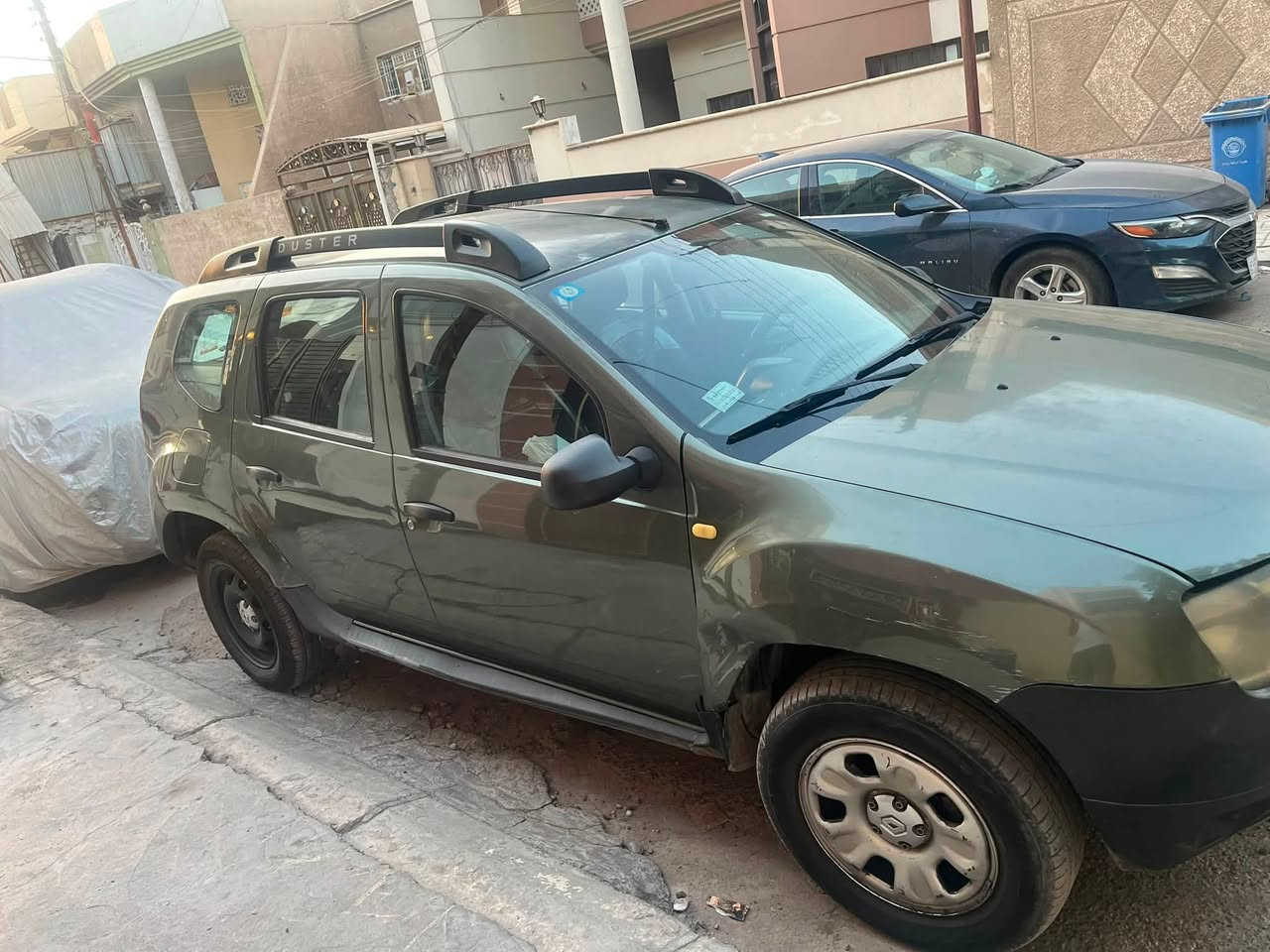 السلام عليكم 
رينو داستر 2016 ماشيه123كم رقمها بغداد
سنوية وتحويل ثاني يوم السياره حره مابيها اي قطعه صبغ بيها ضربات موضحه بصوره 
كير محرك مكفوله 
مكانها بغداد البلديات

سعرها85 وبيها مجال

التواصل واتساب ***********
