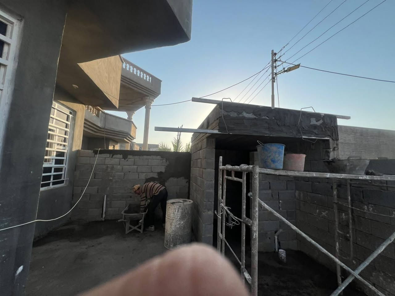 السلام عليكم كادر لبخ شغل درجه اوله نشتغل كل مكان داخل حديثه وشغل مثل ما موضح بالصور نشتغل على المتر وقطعيه العنده شغل يتصل ويدلل ‏‪***********‬‏
