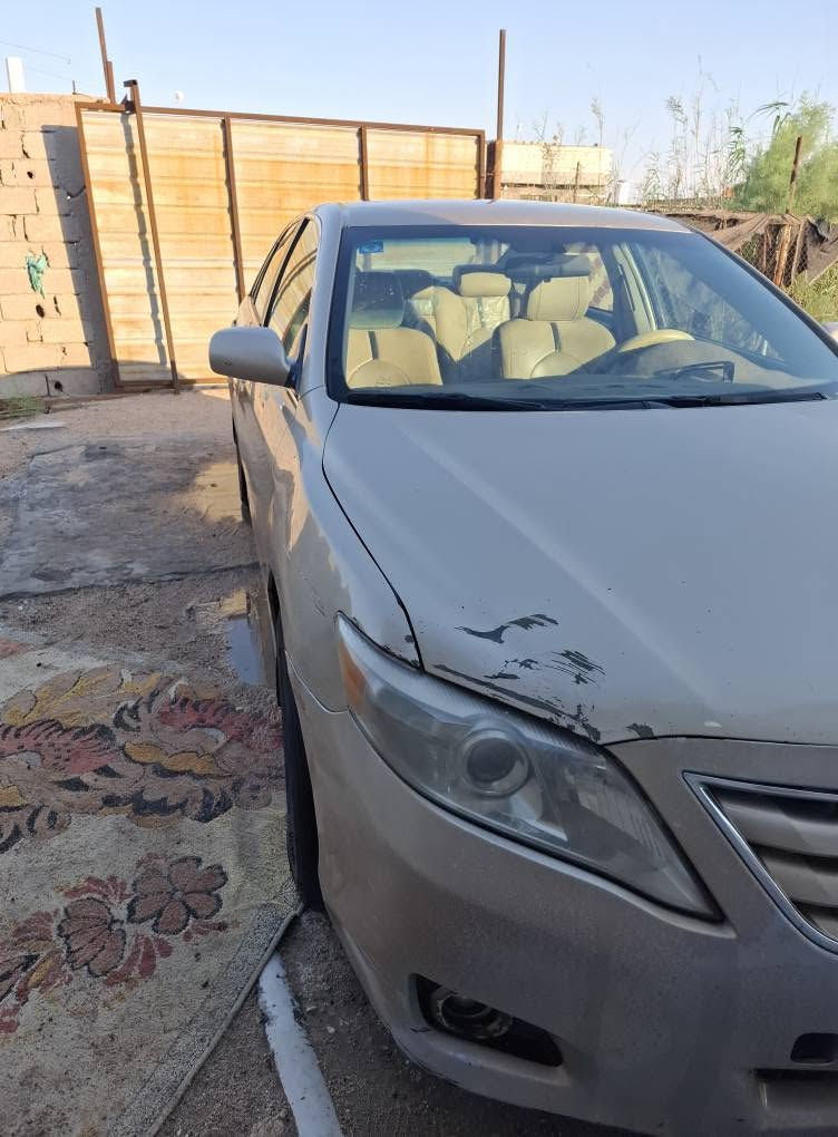 سياره كامري للبيع ٢٠١١

وارد كندي لون ذهبي 

 كلين بدون ضربه داخله للعراق

 بيه بارد بالباب جهة السايق وجاملق الايسر 

بيه بارد بالبنيد موضح بالصوره 

بيه حالوب خفيف بنيد وقماره وباب الجنطه بالعراق

الدعاميه الاماميه مبدله ومصبوغه نفس اللون 

 رقم بصرة وسنويه  ٢٠٢٩ بأسمي 

كير ومحرك و تبريد خير من الله 

سونار مابيها

مكان السياره بصرة قضاء شط العرب 

السعر ٩٥ مجال للشراي 

للاتصال  *********** البصرة, العراق
