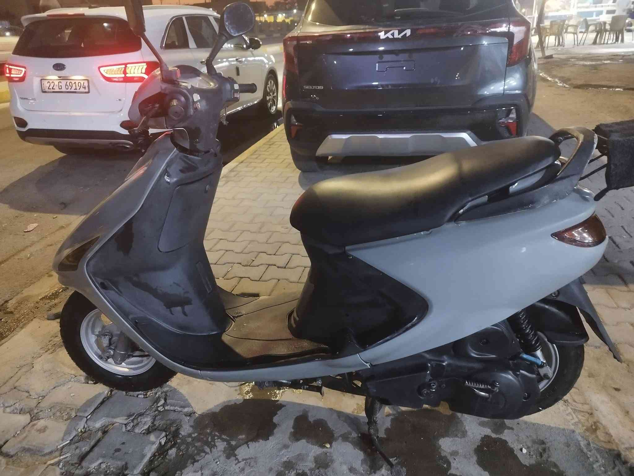 السلام عليكم دراجه للبيع ياباني فورتي  فحل جديده بلاديه اي نقص ما بيها  كهربائيات سيلف هندر كامله مكمله عنوان ديالى بعقوبه تحرير دور الضباط سعر خاص رقمي هاتف وتساب كفاله عام بيع ***********
