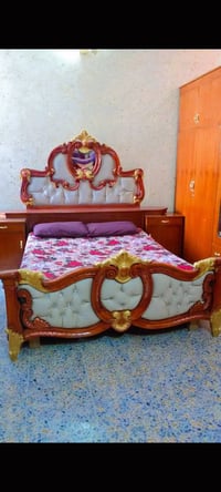 غرفه نوم • مستخدمه • نظيفه