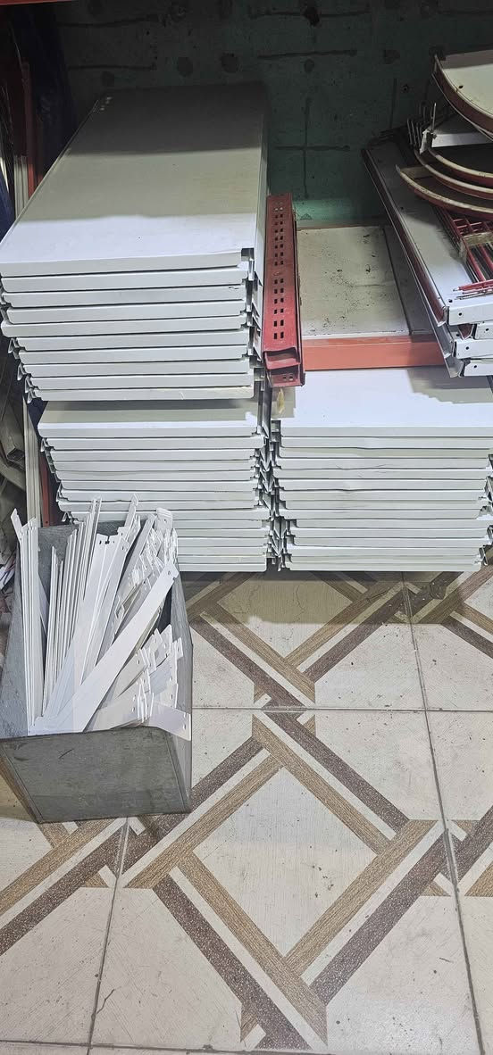 رفوف محل اسواق للبيع رف جداري قياس متر في 40
نضافة 100% جديد قوي كلش مكاني بصرة  *********** البصرة, العراق
