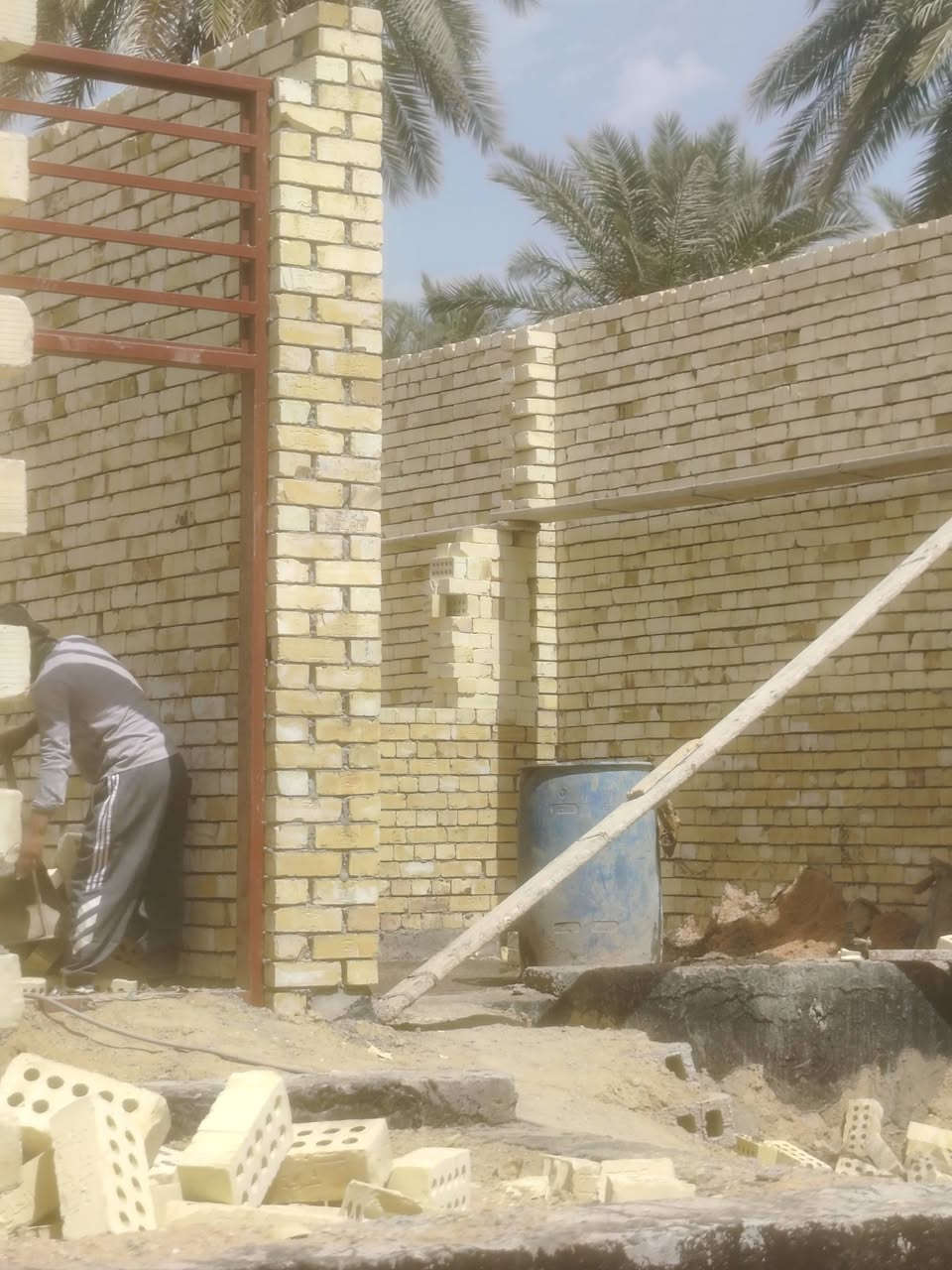 خلفه بناء طابوك بلوك متفرق حالين واسعار مناسبه جداا ***********
