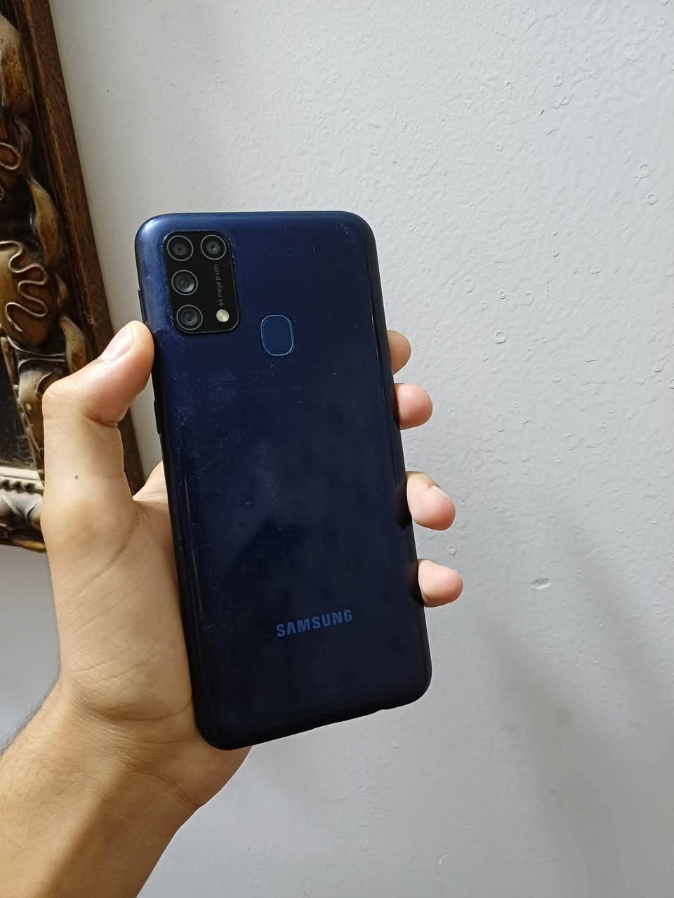 سلام وعليكم 
تلفون سامسونك m31 جهاز ماا مشتم ريحه تصليح نضيف كلش ذ128 بطاريه 6000 كارتونه مالته ويا سعره 150 
مكان حصوه حي الشهداء رقم ***********
