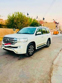 لاندكروزر بريم • ٢٠١٧ • محرك ٤٠٠٠