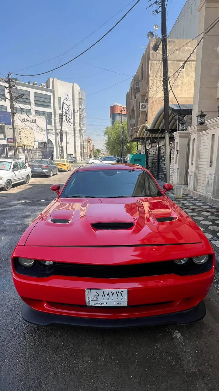 السلام عليكم
جالنجر 2021 
مواصفات sxt 
ماشيه 80الف
قطعتين صبغ 
محدثه كت srt بنيد ودعاميه وويلات 
السياره بيها ملاحظه موضحه بلصور بلجاملغ الخلفي
المكان الكراده شارع 62 
التواصل على هاذ الرقم فقط ***********
