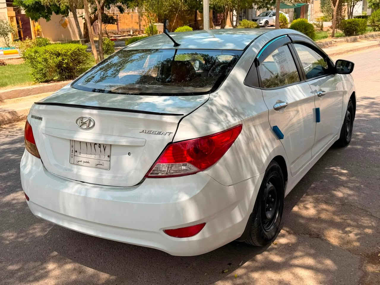 اكسنت موديل 2013 مكينه و كير وحداديه و تبريد كفاله وارد خليجي حادث جاملغ وقبق جنطه  تحويل مباشر السعر 63  وبيه مجال بصيط حجم المحرك 1600  دوش مكان السياره واسط الصويره 

‭***********‬
