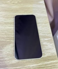 ايفون ١٣ • ١٢٨ • بطارية ٧٦٪