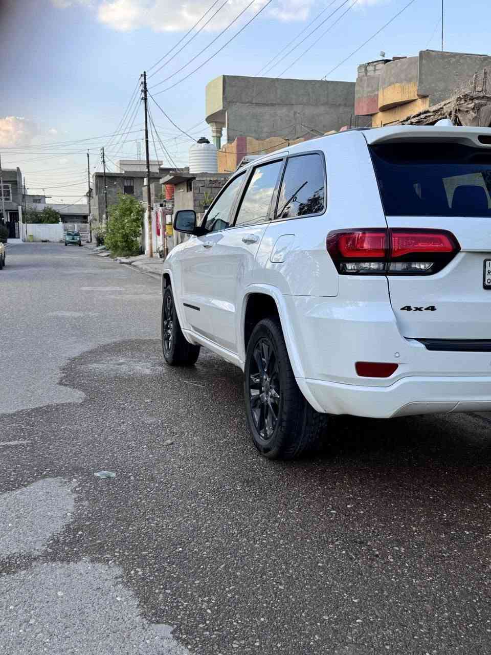 جيب لايرودو مديل 2022وارد امريكي يعني يجي بي حادث  حادثها جاملغ وبنيد ايرباك طاك راجع سيتم بلادي وموجود رقم الشاصي بيع او مراوس حسب الرغبة  السياره ماشية51الف
 ,,الشراي خل يتصل علئ الرقم *********** .المواصفات

مقاعد جلد🏁
مقاعد الامامية تدفئة🏁
كشنات امامية كهربائية🏁
شاشـة ابل كار بلي🏁
تدفئة ستيرن🏁
محرك الجبار 3600 محرك كير ممفتوح🏁
السيارة بصمة وبيه بصمتبن من الشركة🏁
قطعتين تبريد🏁 حساس ورادار خلفي حساس امامي🏁
الصندوق كهربائي فتح غلق+الصندوق شفط🏁
نظام الايكو لتوفير الوقود🏁
نظام SPORT🏁 
قعتين تبريد🏁
