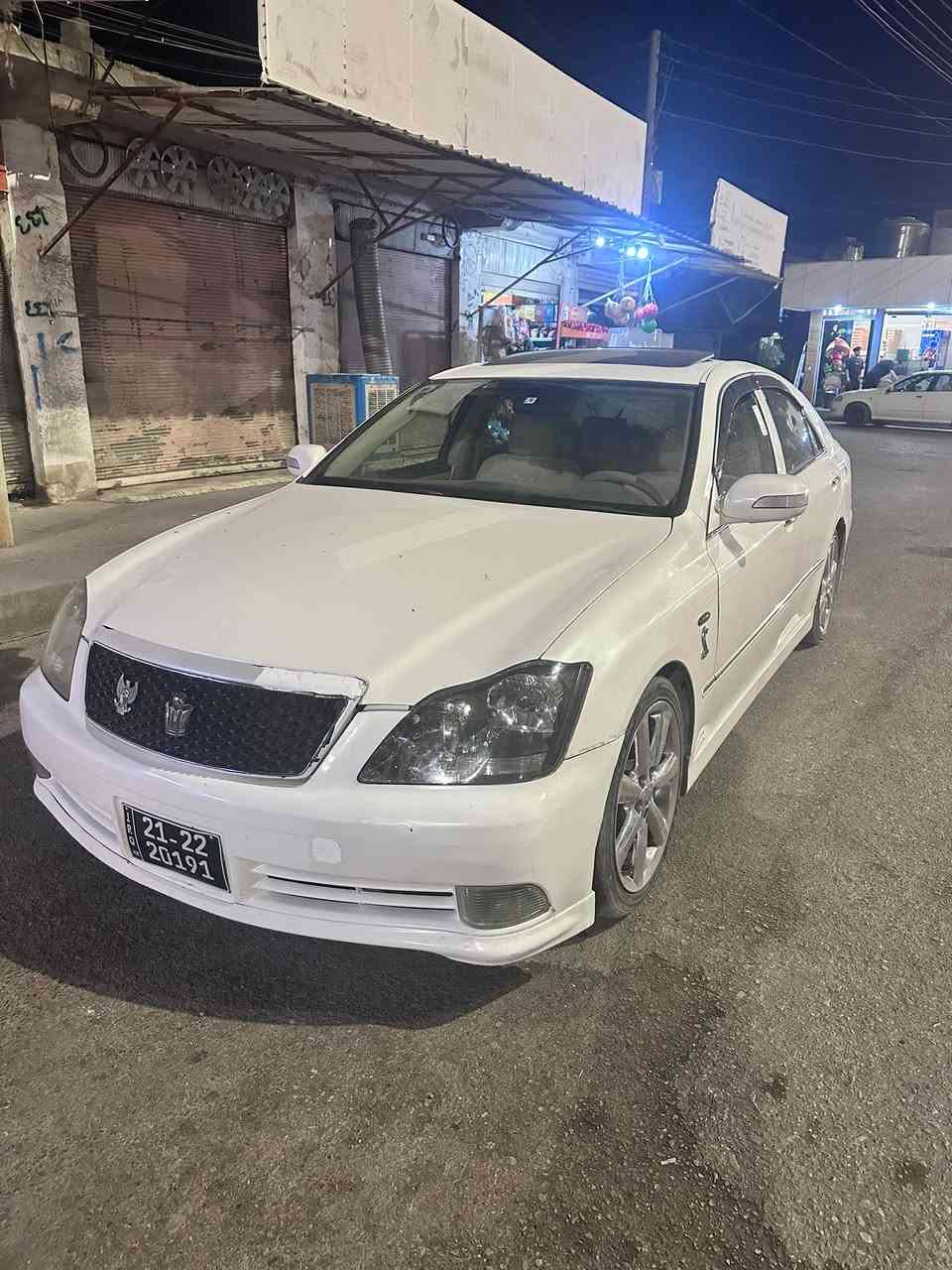 شاهینە ڕۆیاڵ سڵاید کامل کراوە بەسپۆرت
١٨٢گەورە بەگەورە 
ناوزەرد 
ویل دنگەی ئستیل 
ئاوێنە ئیشارەت. 
ناوی کامل جڵدی زەردی دوبەی. 
سەیارەکە یەکچرکەی تیا نیە. 
سەیارەکە کۆدی بۆنەکراوە. 
سۆنەرەکەیمداناوە. 
یەک گڵۆپی داشبڵی ئیشناکات 
٦٥ گەڵاو مەجال. 
سەید سادق.  
***********.   واتسئاپو. ڤایبەریشی لەسەرە.
