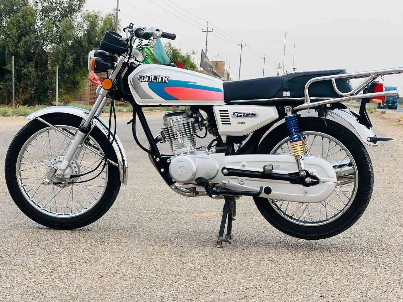سكنر • ٢٤ • اوراق