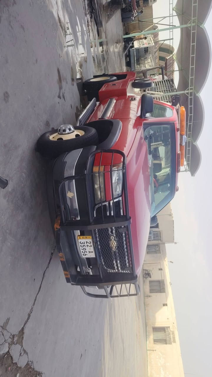 سياره للبيع بهبهان خاشوگه  سنويه كرين سياره 6و100 كير 1000 موديل 2005 سنويه  كرين رقم اربيل هاف لوري ورا وكدام او مراوس بسطحيه او كرين  ***********

نص مكتوب في الصور:
- @user5969061571620
- @user5969061571620 ع الخير