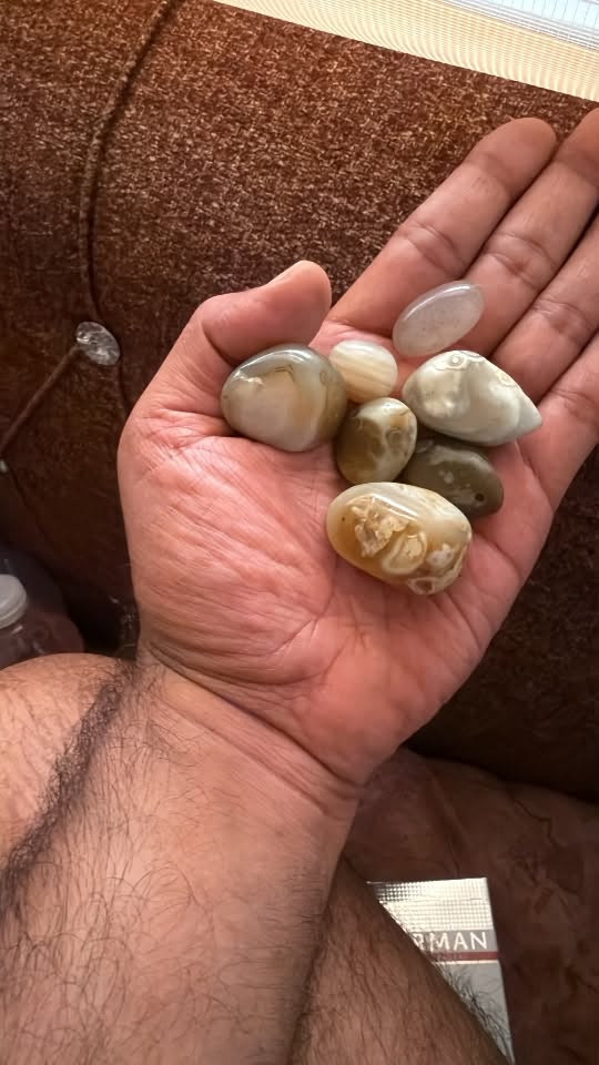اعيد النشر سبب الوعود الكاذبة شلعة كالهن رجآاذا متعرف بيهن لاتكسر سعرهن حلال مسلم ***********

