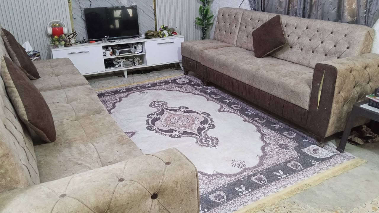 ديوان كامل • ناقص كرسي • ملعب قاسم